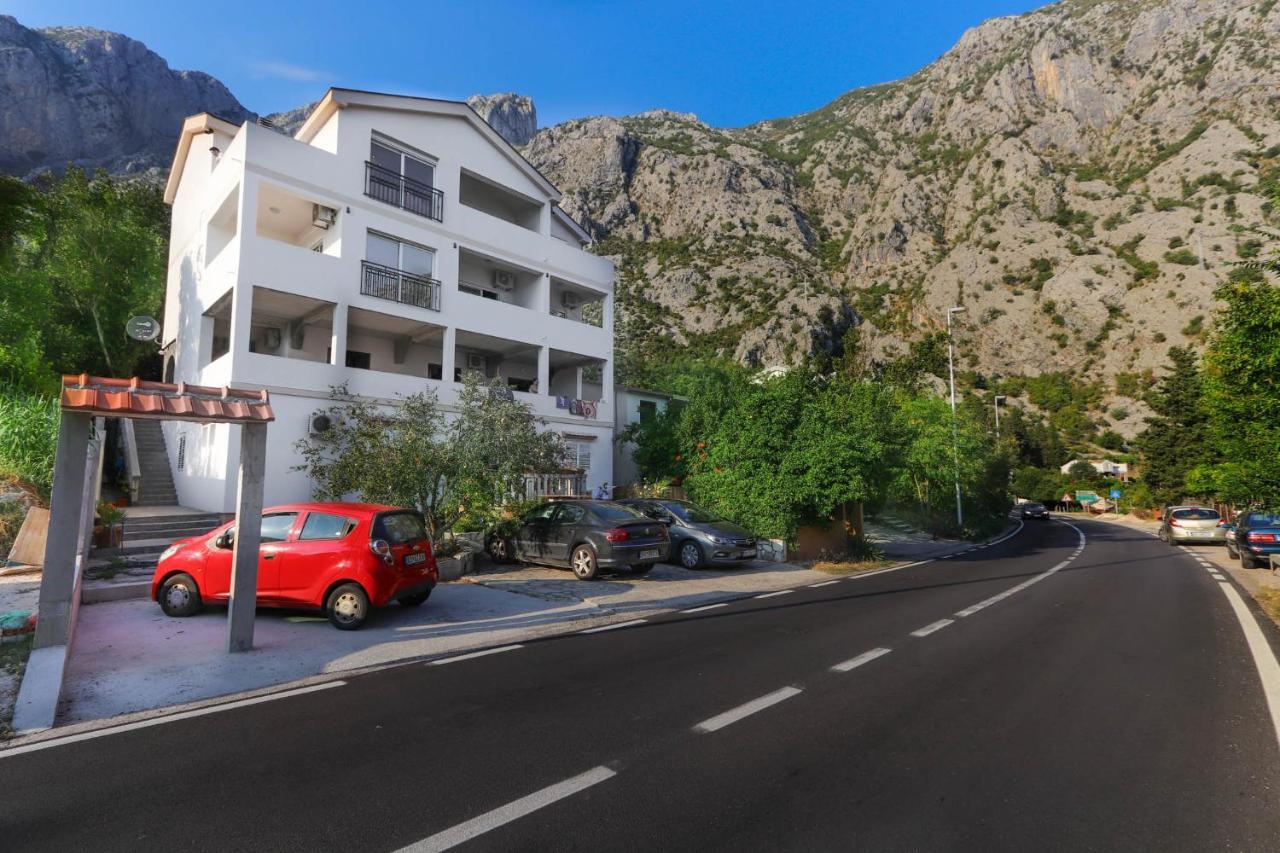 Sea Star Luxury Apartment Котор Екстериор снимка