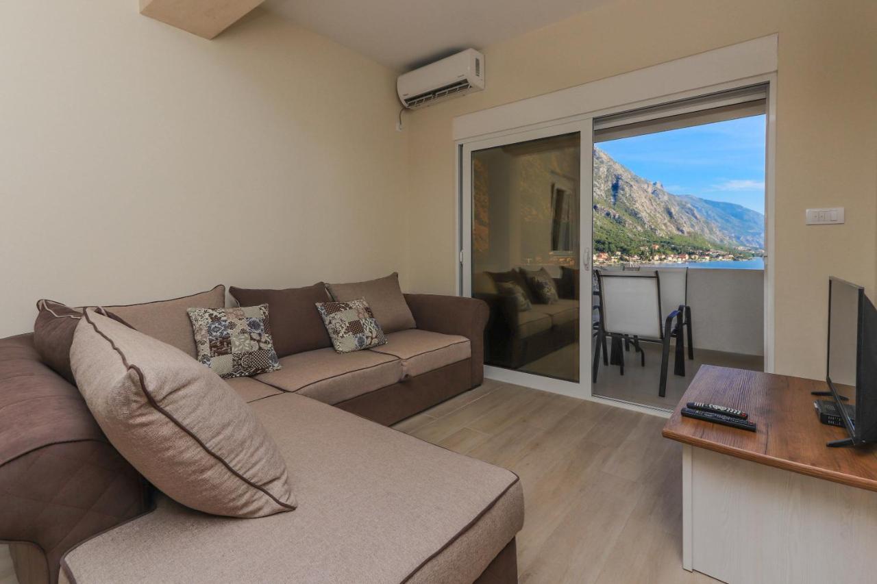 Sea Star Luxury Apartment Котор Екстериор снимка