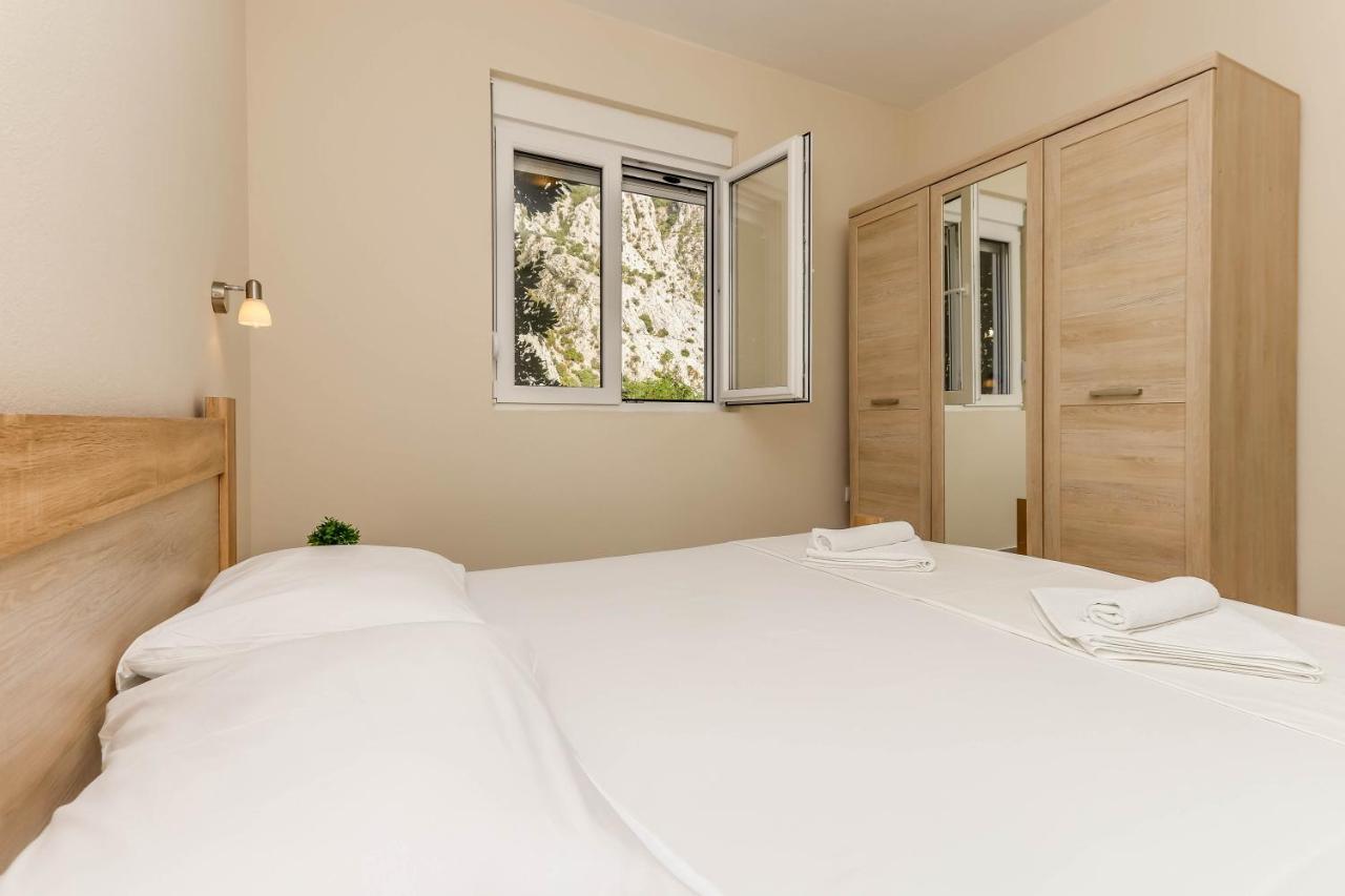 Sea Star Luxury Apartment Котор Екстериор снимка