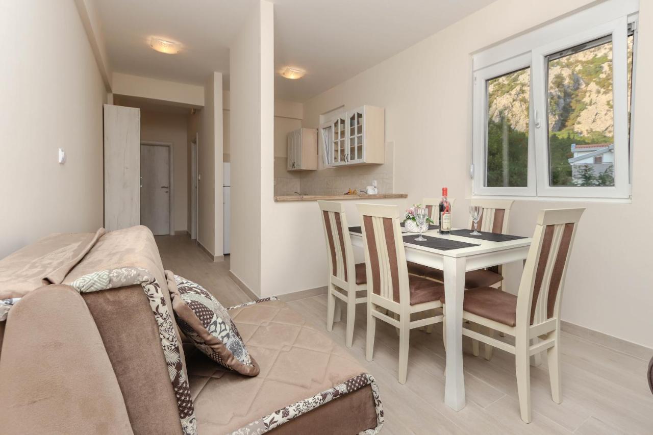 Sea Star Luxury Apartment Котор Екстериор снимка