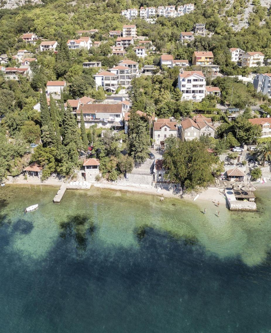 Sea Star Luxury Apartment Котор Екстериор снимка