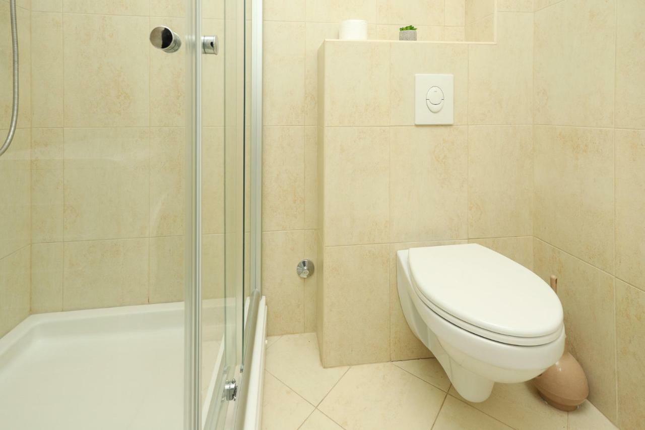 Sea Star Luxury Apartment Котор Екстериор снимка