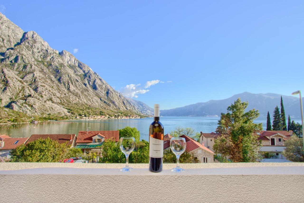 Sea Star Luxury Apartment Котор Екстериор снимка